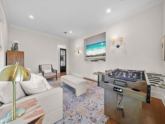 4th image of 326 Cabana Trl