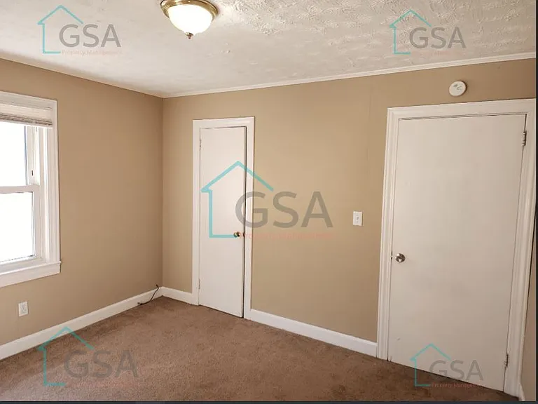 11 Waco St — Photo 5