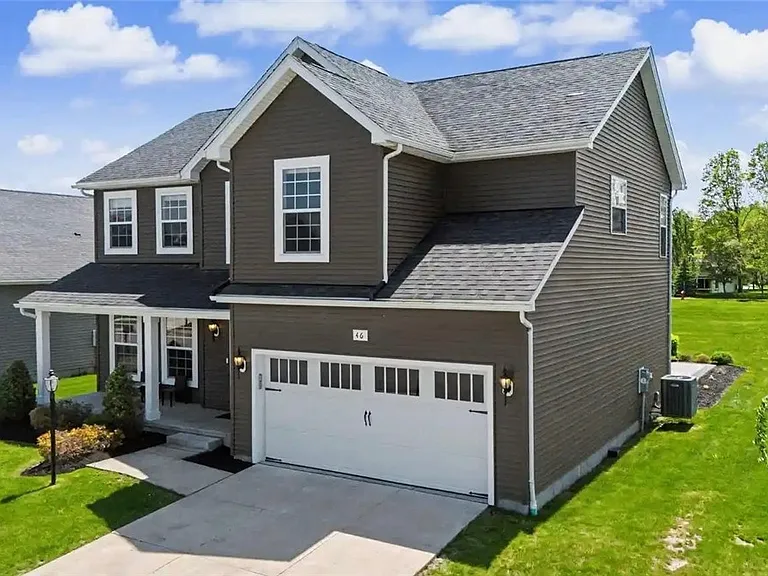 46 Eagleview Dr — Photo 4