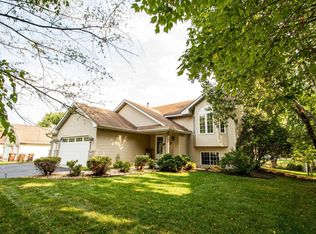 10229 Fox Run Rd, Woodbury, MN 55129