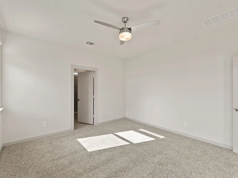 237 Ashford St — Photo 19