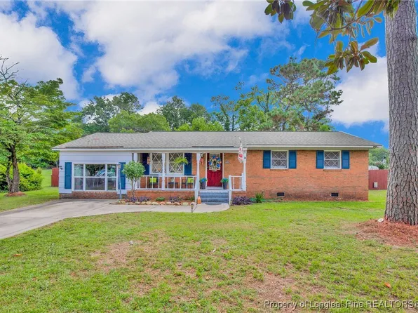 2527 Bel Aire St, Fayetteville, NC 28306