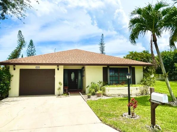 6420 Olivewood Circle, Greenacres, FL 33463