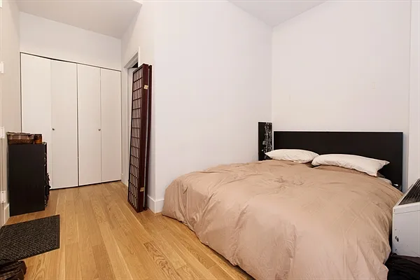 Sold by Citi Habitats | media 4