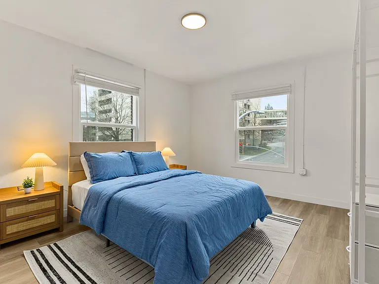 Cambridge Court Apartments — Photo 4