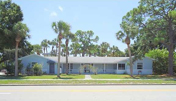2nd image of 1055 Royal Palm Blvd