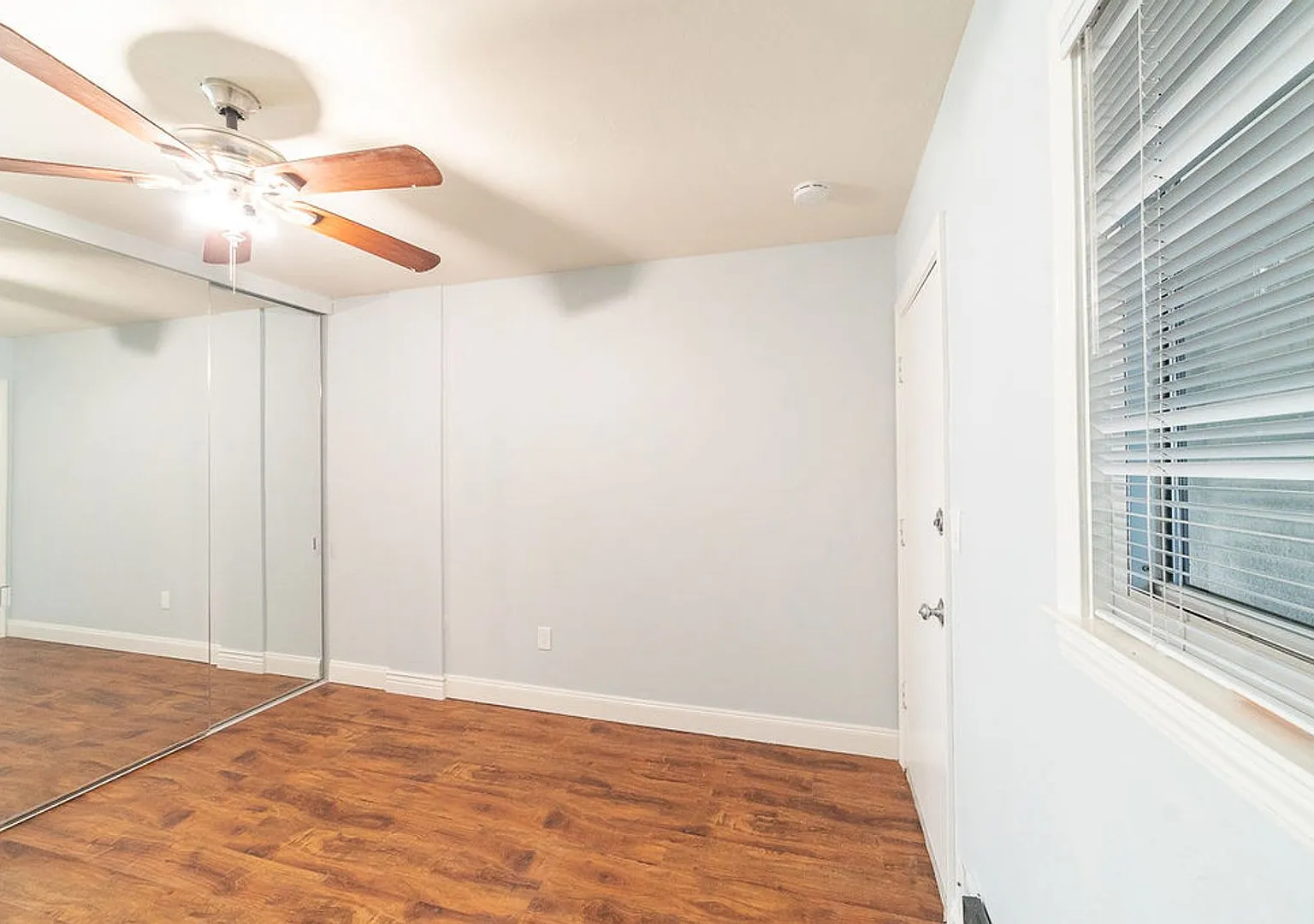 5471 Vicente Way — Photo 3