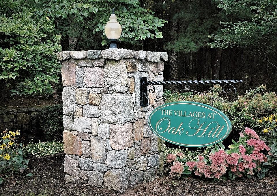 1st image of 11 Tuscany Dr #11