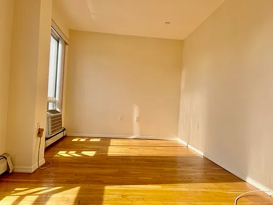 Rented by Oxford Property Group | media 5
