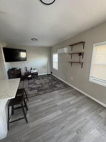 570 Forest Ave #1 Photo 1