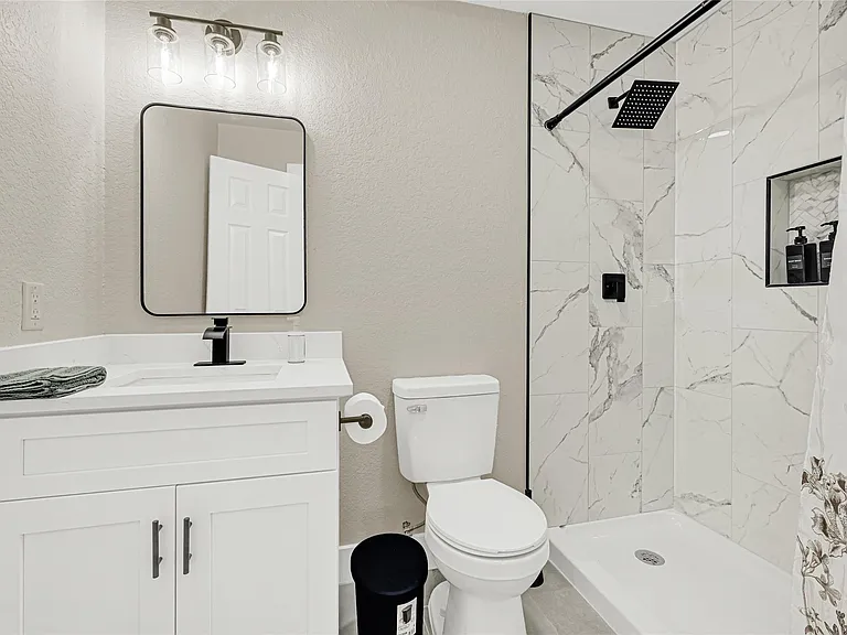 4802 Hickorygate Dr — Photo 22