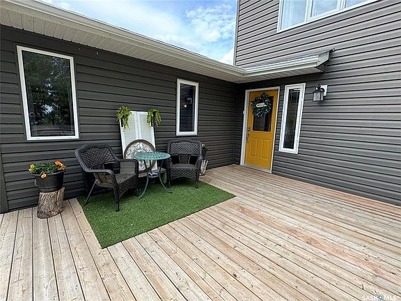 74 Maple LANE, Yorkton, SK S3N 1V9 | MLS #SK969813 | Zillow