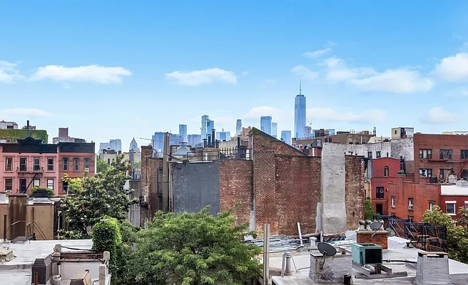 Sold by Compass | media 4