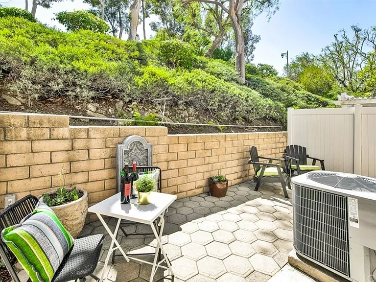 5847 E Rocking Horse Way — Photo 15