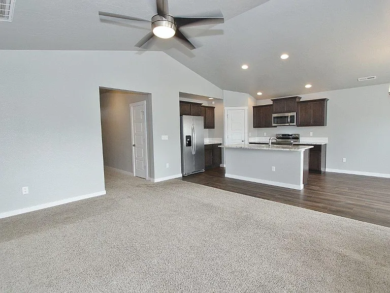 5027 W Philomena St — Photo 5