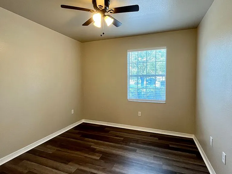 1155 Villagio Cir #105 — Photo 19