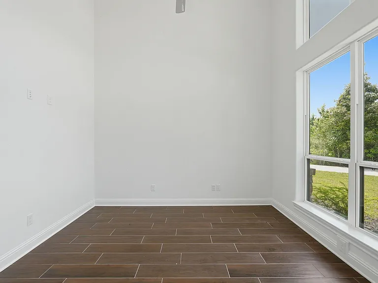 16081 Forest Mill Rd — Photo 5
