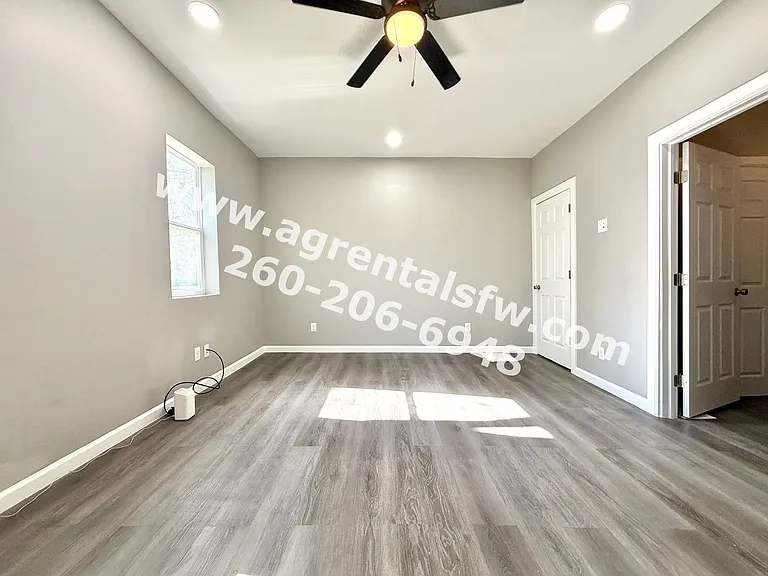 1512 Taylor St — Photo 15