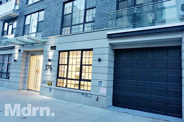 Rented by Mdrn Residential | media 45