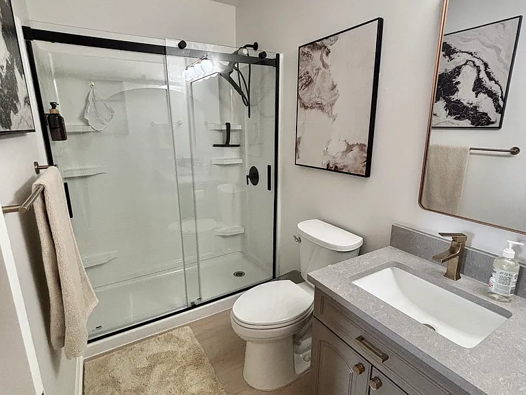 122 N 11th St #401 — Photo 10