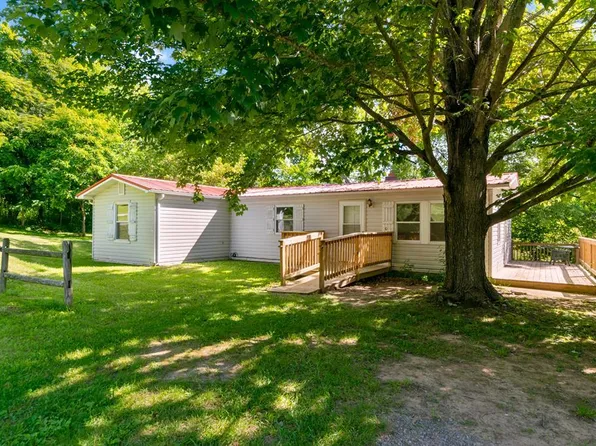 1093 Walkers Creek Rd, Bland, VA 24315