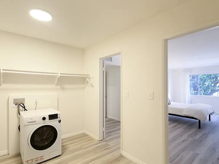 382 E California Blvd #101 — Photo 30