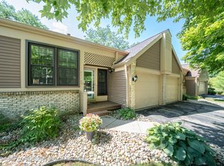 6527 Brook Trl #18, Lansing, MI 48917