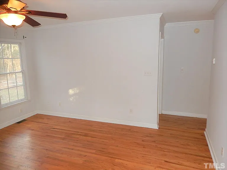 6610 Lipscomb Dr — Photo 3