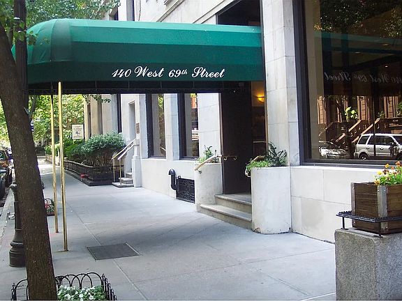 5th image of 140 W 69th St #25C