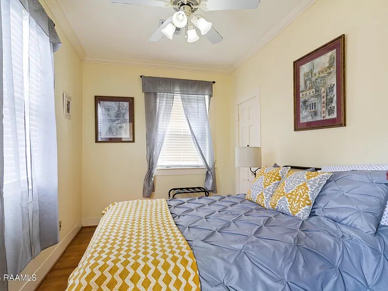 228 Amelia St — Photo 10