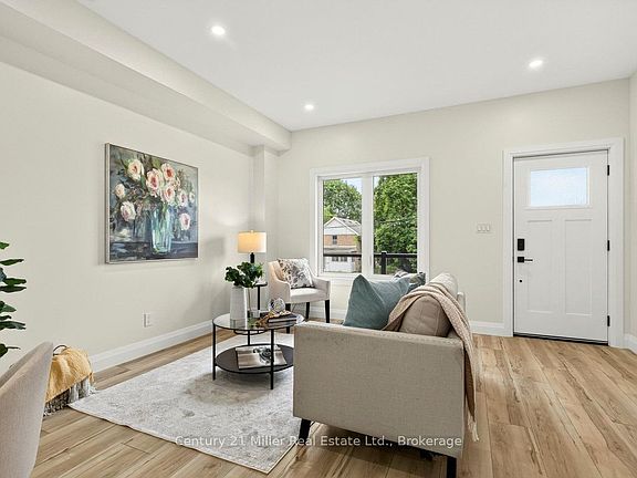 4th image of 39 Victoria St