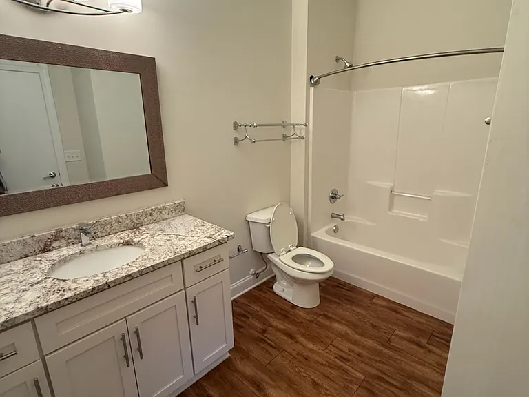 196 W Main St #6 — Photo 22