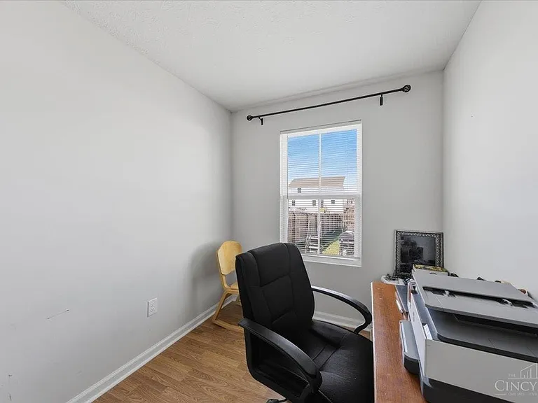 175 Skyway Dr — Photo 14