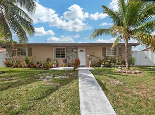 11812 SW 207th St, Miami, FL 33177