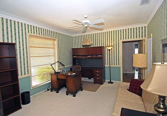Den/ 3rd bedroom