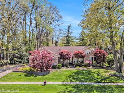 14616 Ivanhoe Dr, Shelby Township, MI, 48315