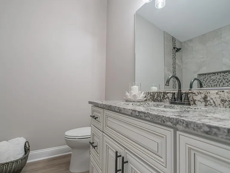 8068 E 123rd Pl — Photo 21