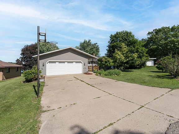 2nd image of 2937 Loehrs Landing Dr