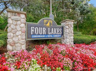 5526 E Lake Dr APT D, Lisle, IL