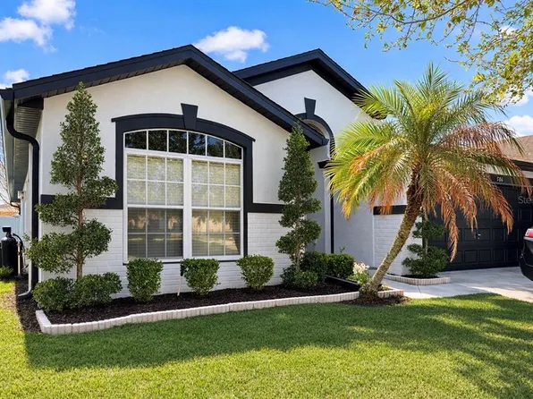 2704 Lucas Lakes Ln, Kissimmee, FL 34744