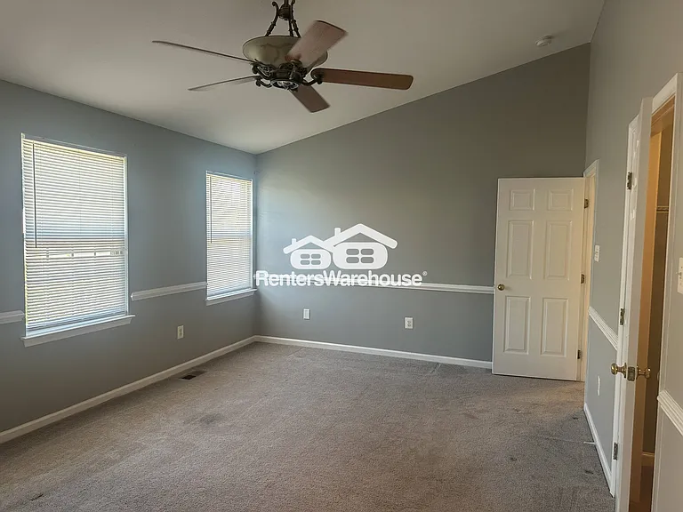 5613 Harvey Ct — Photo 24