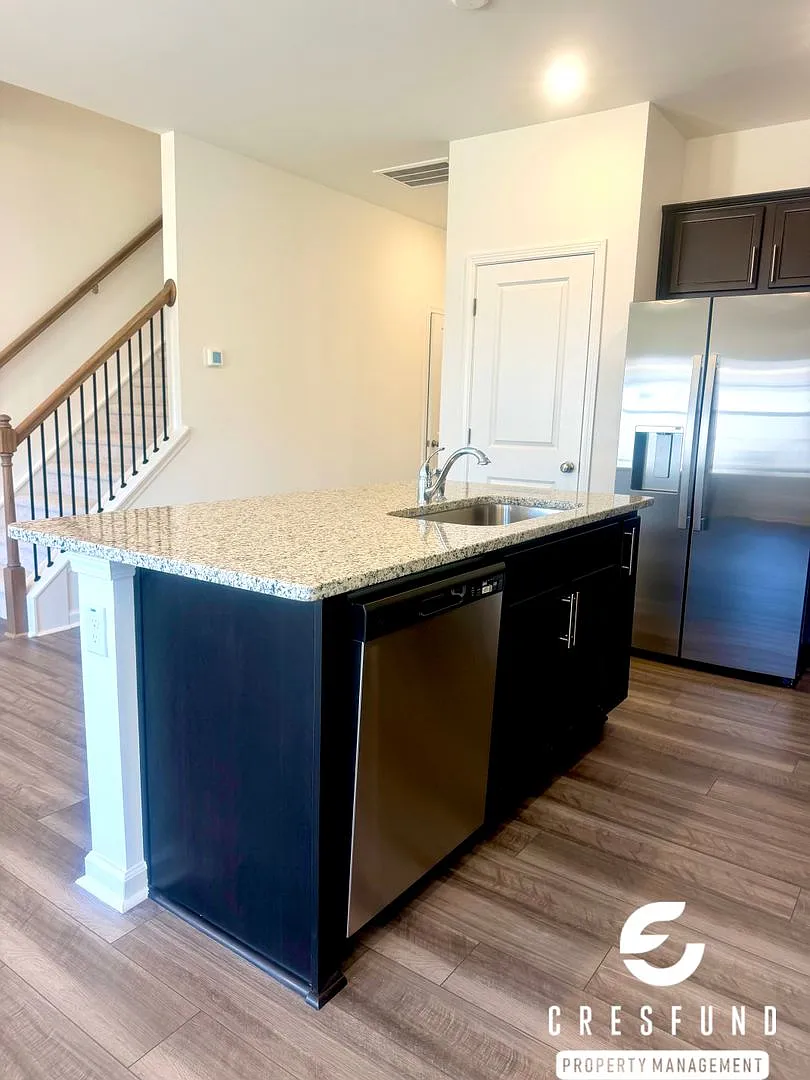 Brand-New 3-Bedroom Townhome , Lawn Care Included , Marelli Sanford, Nc — Photo 4
