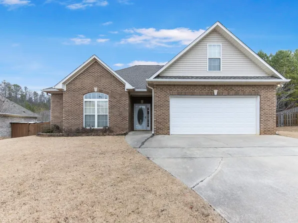 305 Cove Cir, Pelham, AL 35124