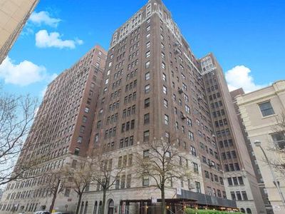 415 W Aldine Ave APT 2B, Chicago, IL, 60657