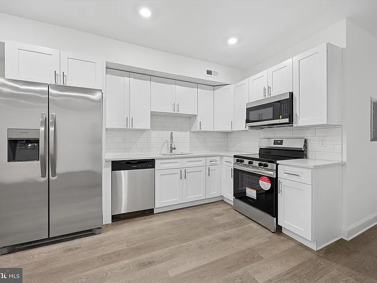 838 S 51st St #2 — Photo 1
