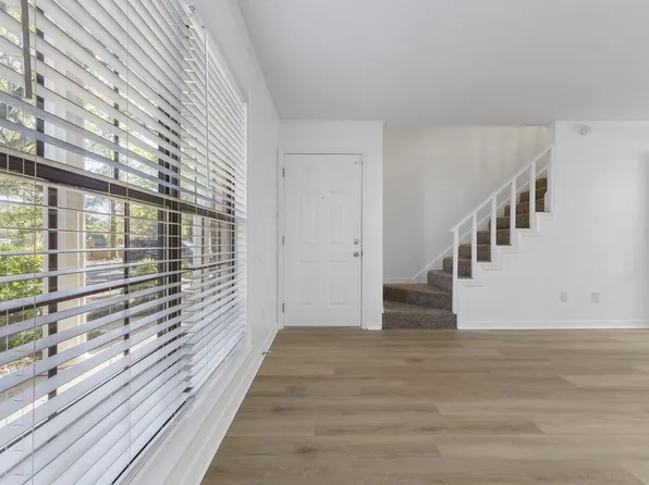 3356 Colonial Oaks Dr #9B, Milton, FL 32571