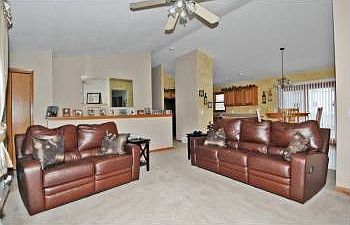 4th image of 1015 Diane Dr