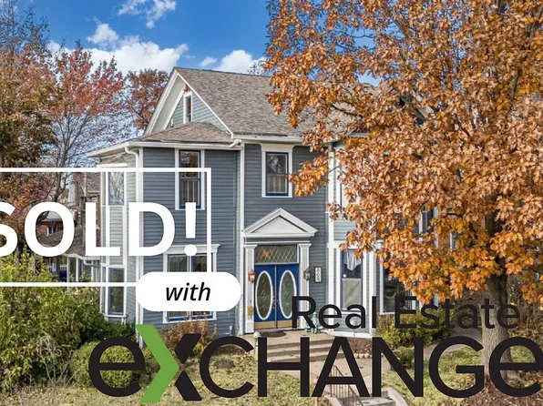 809 W 3rd St, Muscatine, IA 52761