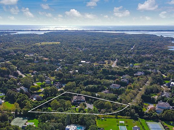 5th image of 4 Parrish Pond Ln