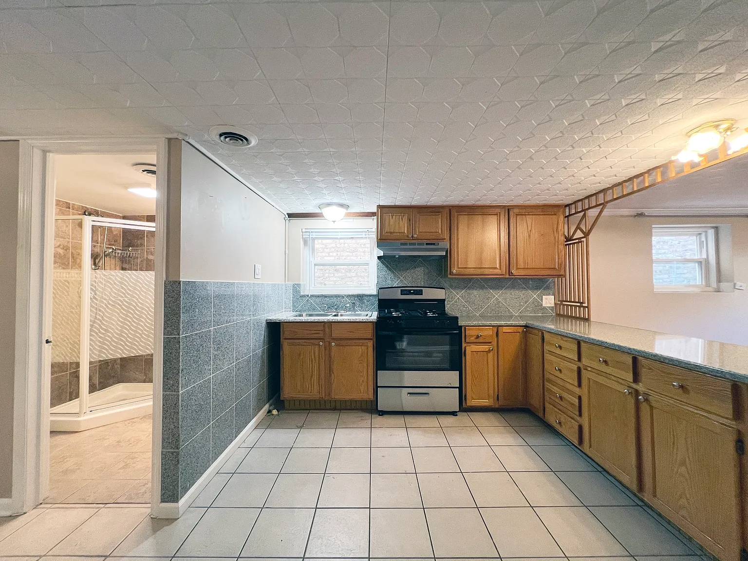 2 bed, $1,450 — Photo 4
